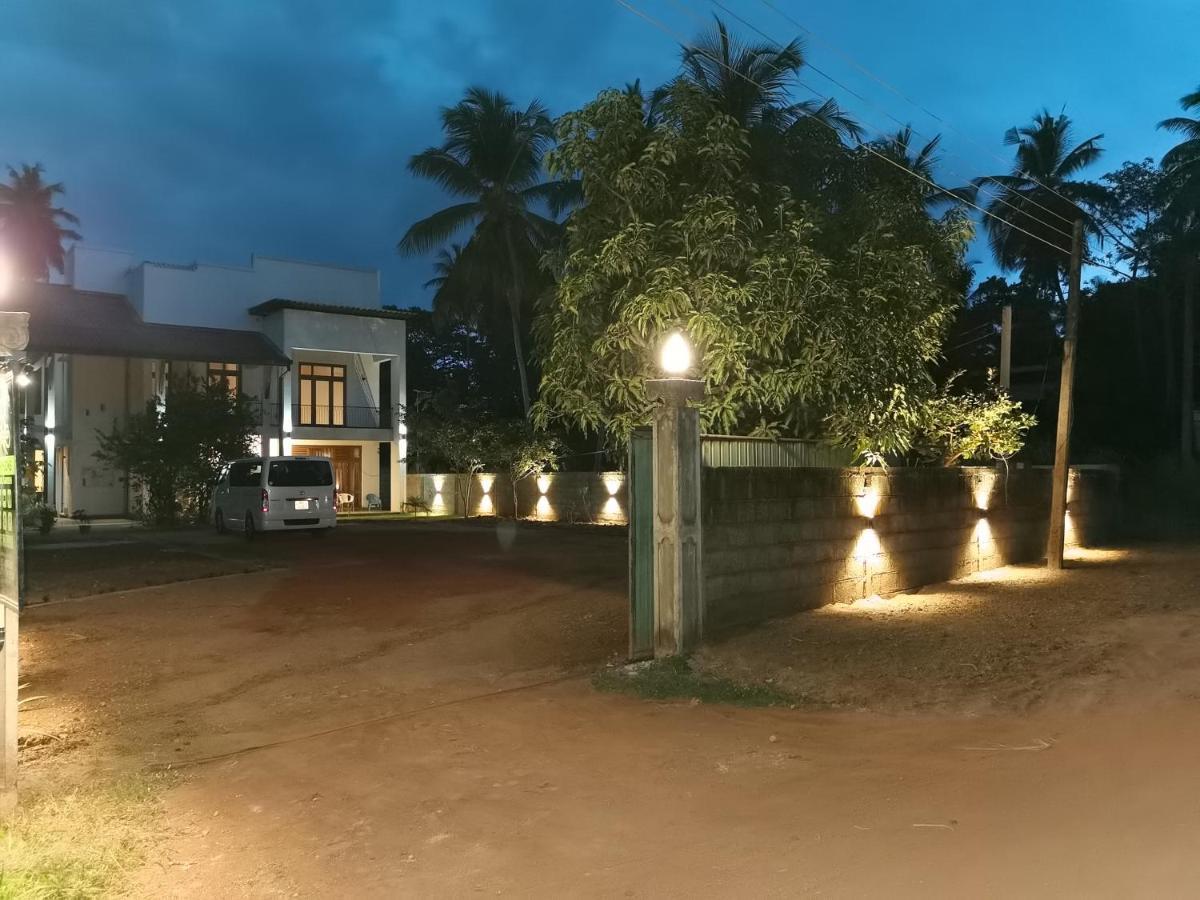 Ruwinsons Canal Garden Anuradhapura Ngoại thất bức ảnh